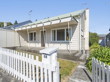 HISTORIC CHARM AND POTENTIAL IN CENTRAL LOCATION