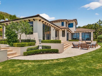 Vendors On The Move, Selling Below CV