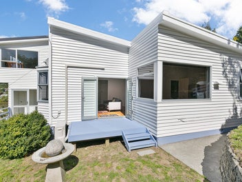 SUN SOAKED LIVING WITH ROOM TO GROW