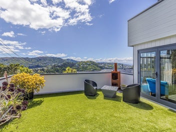 LIKE AN APARTMENT IN THE SKY