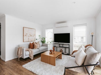 Spacious & Simple Living