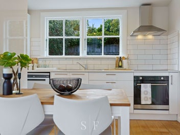 Olde Beach | Renovated Bach