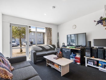 6 Bedrooms. Solid Construction. Smart Investment.