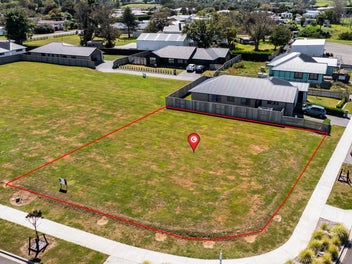 BUILD BIG. LIVE THE VIEW!