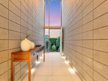 Walking distance to Half Moon Bay Marina