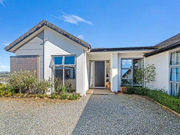 Stunning Lifestyle Property