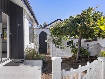 Perfect First Home or Downsizing