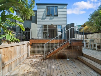 WILL SELL! DON'T MISS OUT - GREAT STARTER!