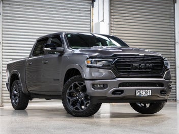 2022 Ram 1500 LIMITED STD NIGHT 5.