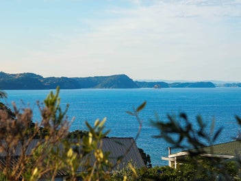 Wake Up to the Sea - Walk to the Water