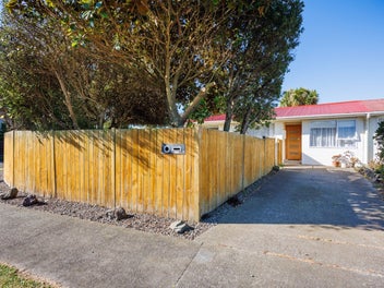 Affordable Cloverlea Living with Entertaining Deck