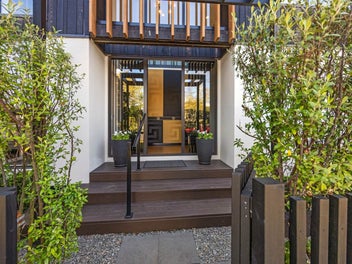 Modern Luxury in Double Grammar Zone.