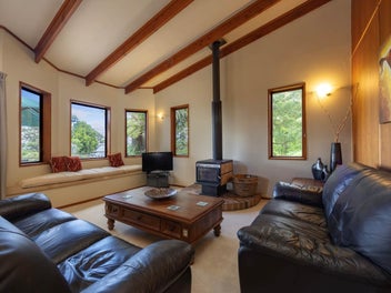Space, Style & Sea Views: Ultimate Family Home