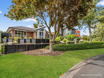 An impeccable family home awaits!