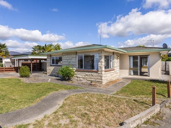 Compact Exterior, Expansive Interior!