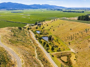 Panoramic building site, duck ponds and grazing