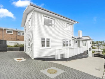 Image 1 of 20