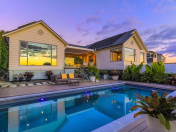 Unconditional contract fallen, vendor in dire spot