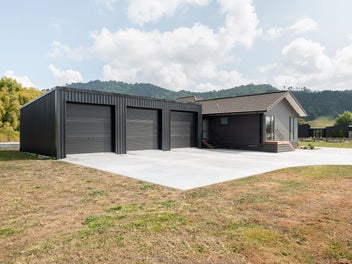 Family Lifestyle - Priced To Sell