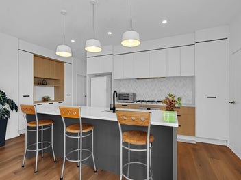 Spacious 5-Bedroom Home with Stunning Views on Lar