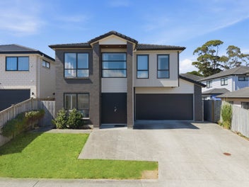 Motivated Vendor! Spacious 338m² Living + Butl...