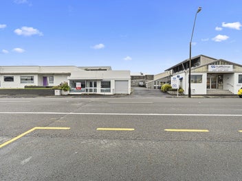 Image 1 of 30