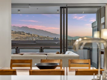 A Cut Above at The Rees