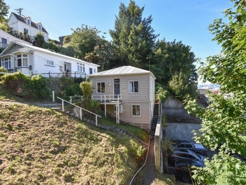 Inner-City Cottage with Potential