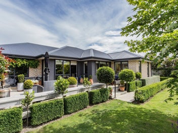 Upgraded, Refined and Absolutely Stunning