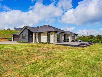 Effortless Country Living!