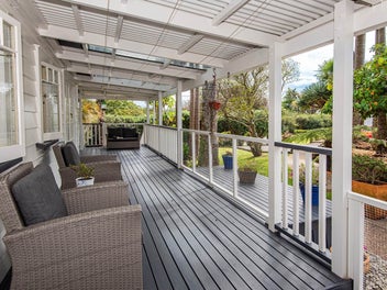 Space, Style & Semi-Rural Tranquility