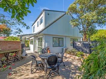 PRICE DROP – Owners Relocating & Want It SOLD!