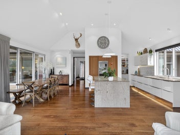 DEADLINE BROUGHT FORWARD 1PM TUES 31 MARCH