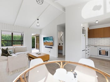 Bougie Life, Move-In Ready, Fuel-Smart Convenience