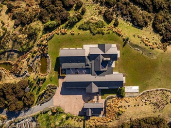 An Iconic Residence of Global Distinction