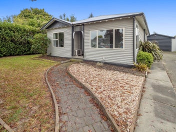 Family Living with Room to Enjoy