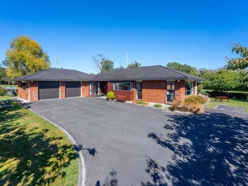 ESTABLISHED LIFESTYLE – COMFORTABLE RURAL