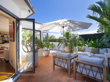 Opportunity on the Street Everyone Wants!