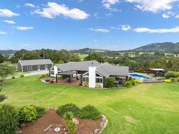 Dreams. Fairy tales. They do exist.