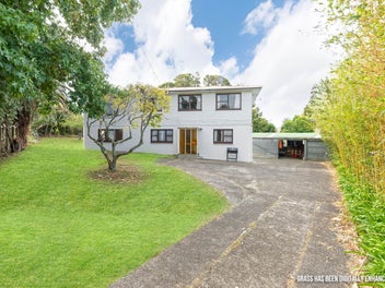 Green Bay Goldmine 1363m² of Pure Potential!