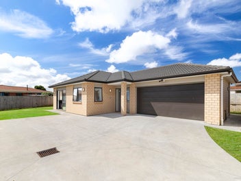 Smart, Stylish & So Close to Town