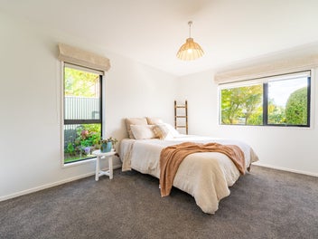 Light, Bright, Space & Views