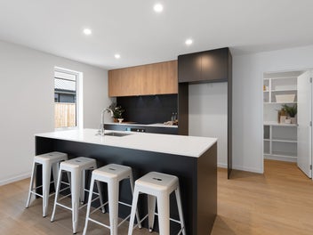 Urgent Sale - Brand New Home Gotta GO!