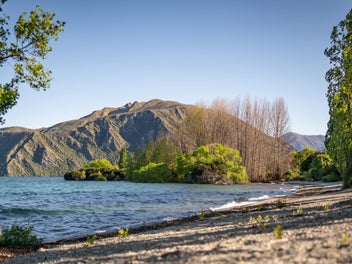 A Landmark Lakefront Opportunity in Wanaka