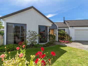 Where Mission View Living Begins.