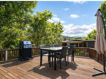 Privacy and Potential in Pukehangi