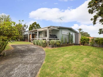 QUINTESSENTIAL BEACH PAD