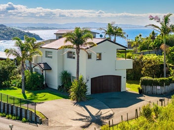 Lang Cove Living - Within Reach