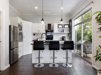 Smart Buying in the Heart of Renwick