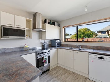 Samoa Bound: Spacious Family Home Must Sell!